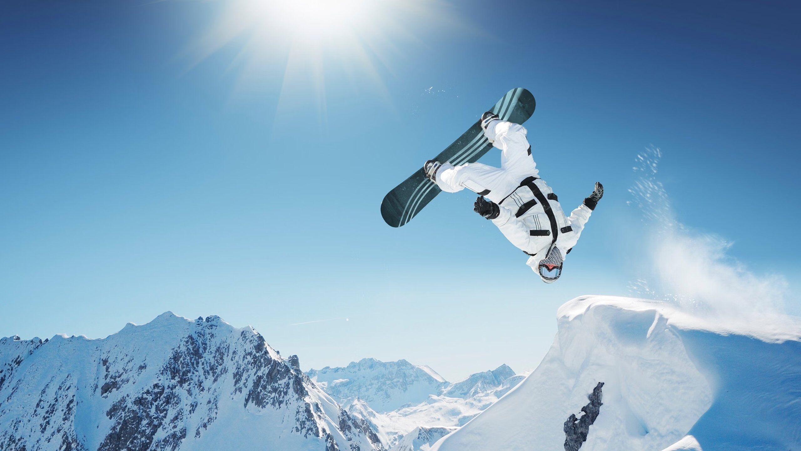 电竞选手职业化道路：训练、比赛与商业价值，电竞职业选手一般是干什么的